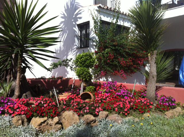 Location à long terme. Rez-de-chaussée avec jardin. Puerto Banús.