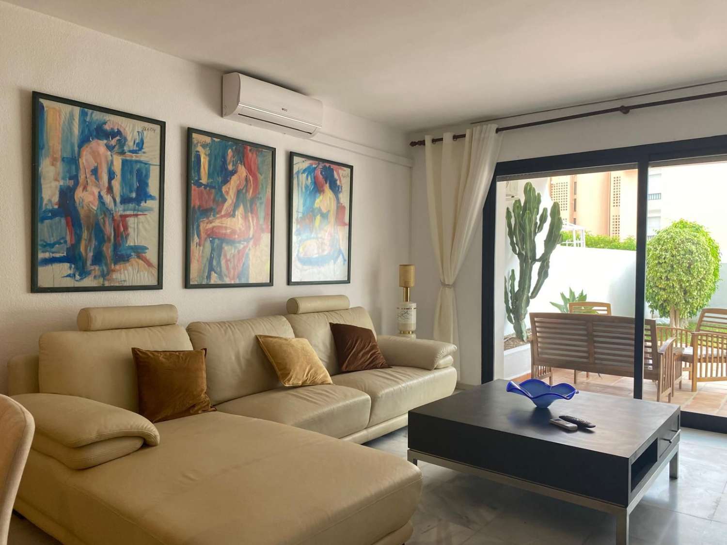 Appartement te huur met tuin. Dicht bij Puerto Banus, Marbella. Geen courtage van het agentschap.